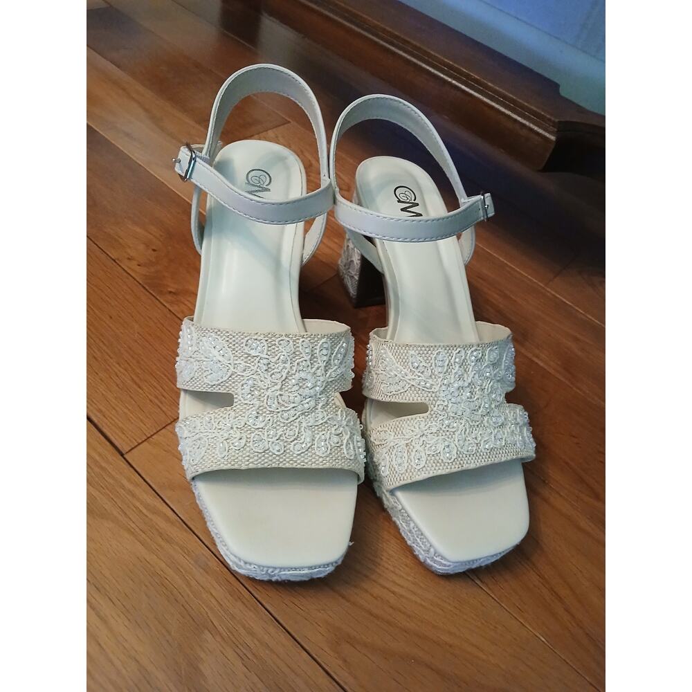 Chelsea Morland Natural Color Beaded Lace Formal Heels Shoe Buckle 8M